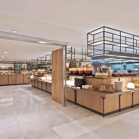 מלון Melia Marina
